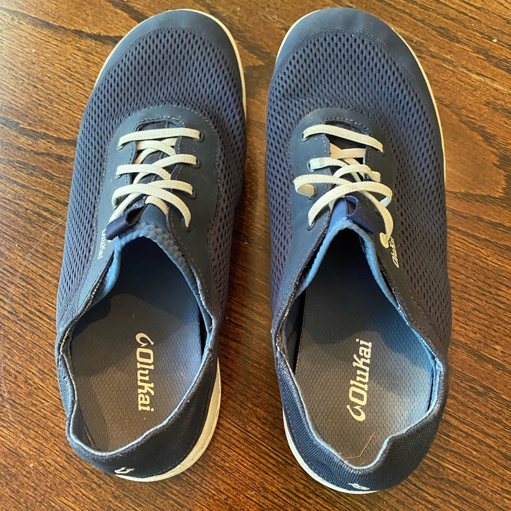 Olukai Moku Pae Slip On Boat Shoe- Men’s (Navy-White)